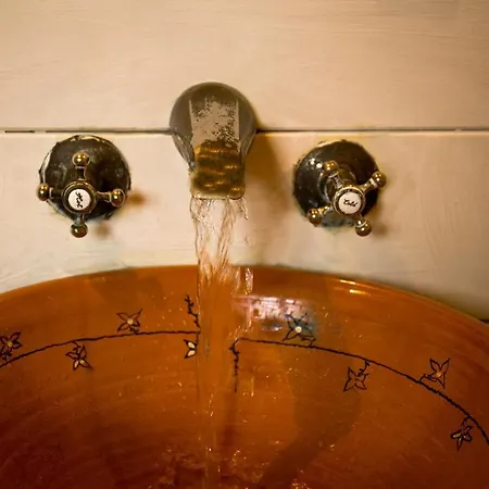 Lägenhet Town Traditional House / Cozy Yard