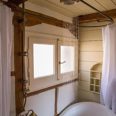 Lägenhet Town Traditional House / Cozy Yard *